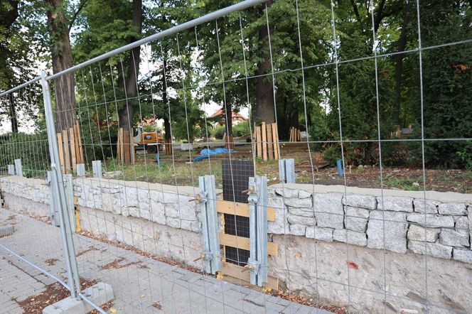 Rewitalizacja parku Bronowickiego w lublinie - postęp prac na koniec lipca 2025