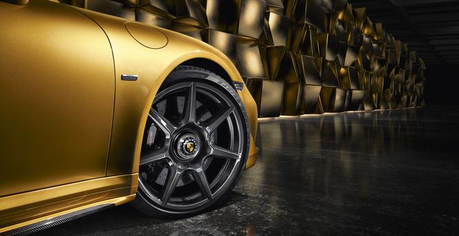 Felgi z włókna węglowego