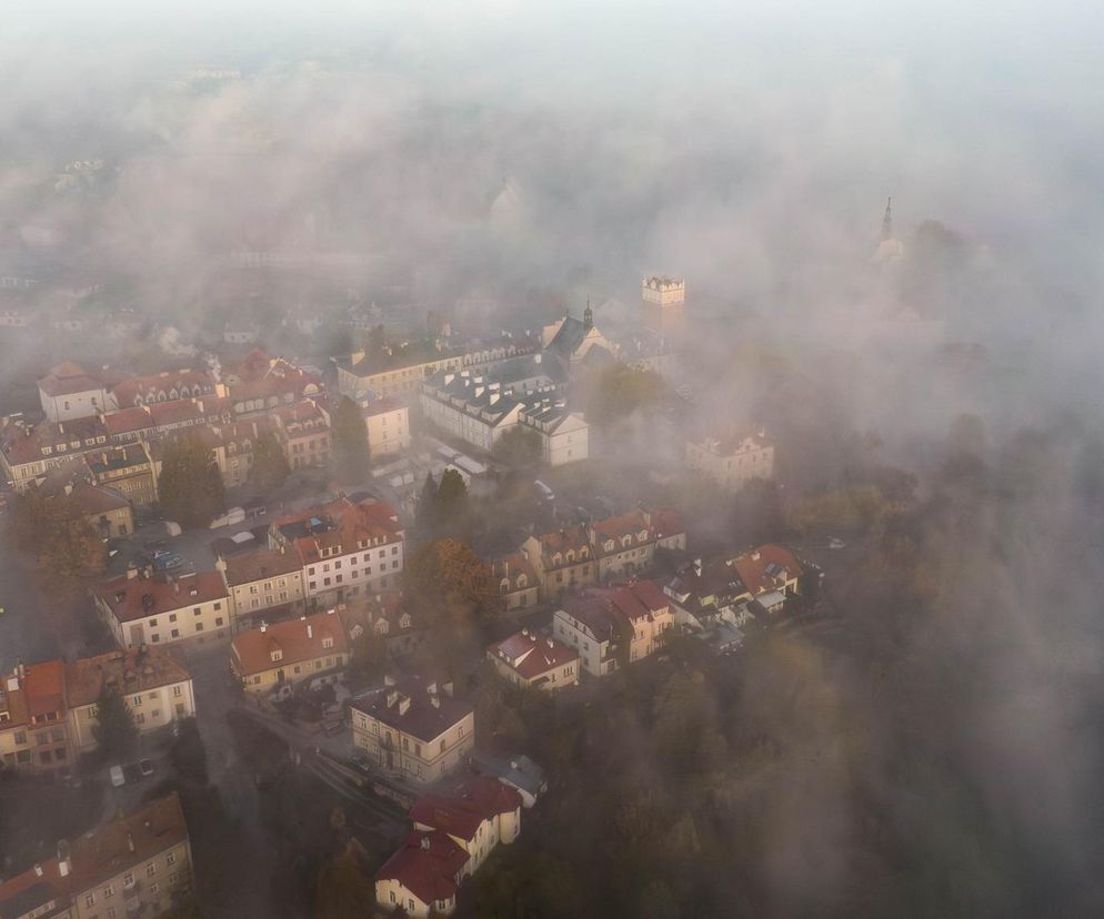 Sandomierz w jesiennej szacie z lotu ptaka