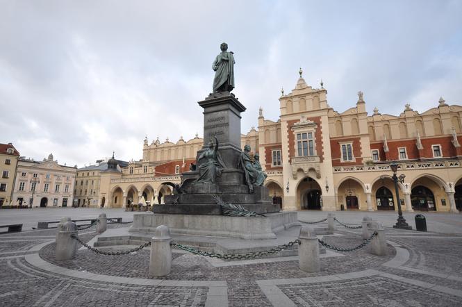 Reduta Ordona Adam Mickiewicz. Egzamin ósmoklasisty 2021 lektura obowiązkowa [PEŁNY TEKST]