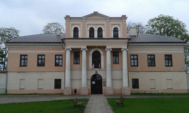 W tych miastach robi się ciasno! Miejscowości w Łódzkiem z największą średnią liczbą osób w mieszkaniu