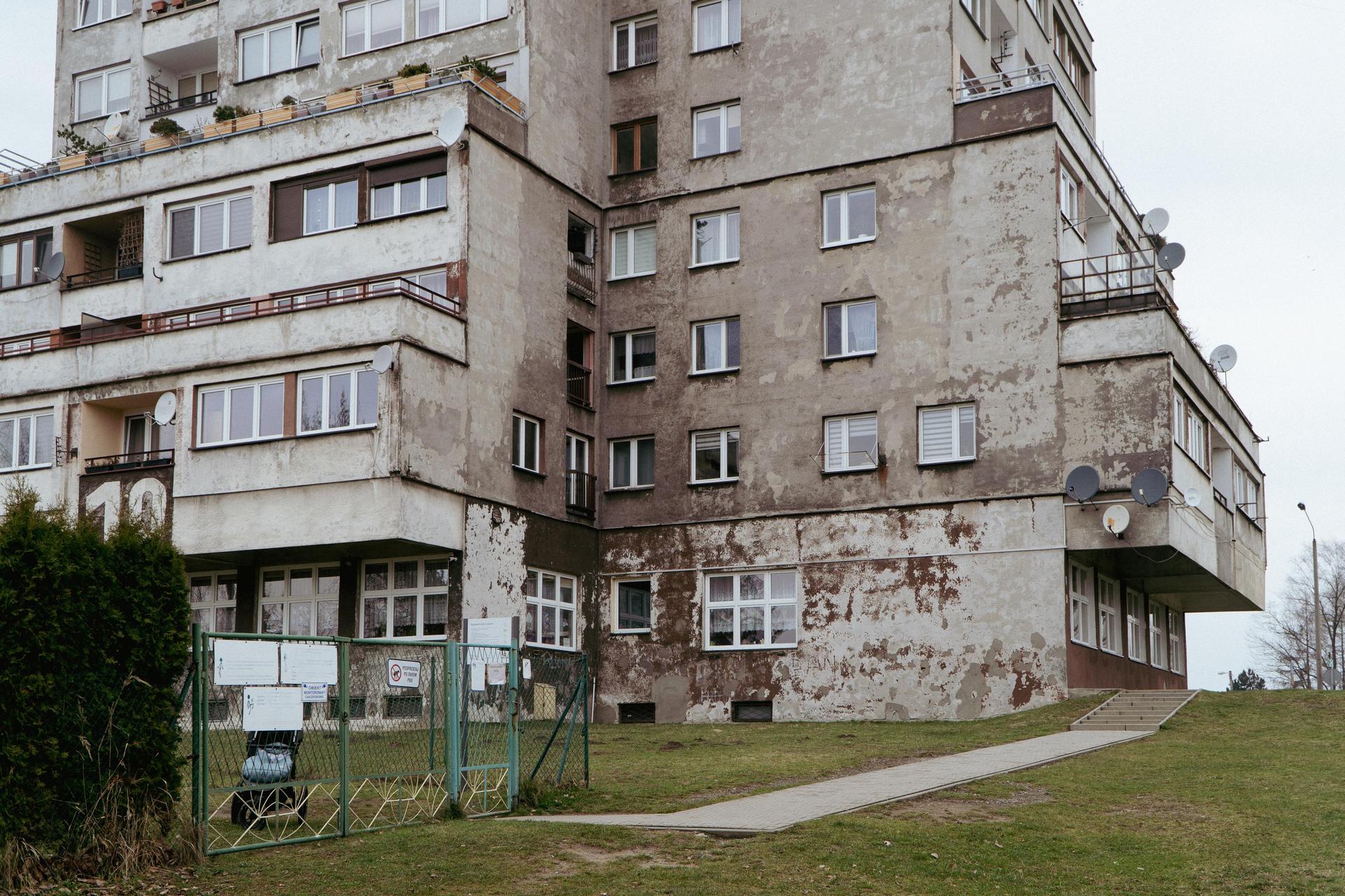 Reta w Mikołowie - zdjęcia. Niedokończone osiedle bloków wybitnych architektów