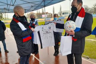 Pomorzanin Toruń ma nowego sponsora. Podpisanie umowy na Stadionie Miejskim