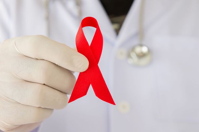 AIDS. Co to jest AIDS i jak się objawia
