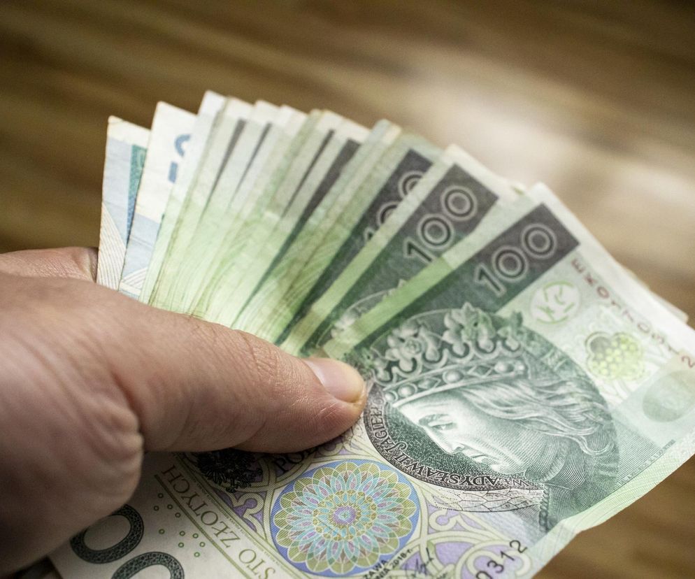 Jednorazowa wypłata 7000 złotych dla każdego. Skierowano już interpelację