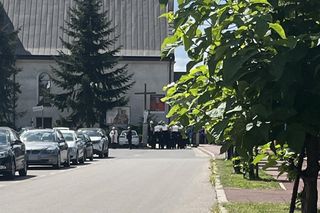  Pogrzeb rodzeństwa w Tuszowie Narodowym. Dominika i Grzegorz zginęli w wypadku. Trafili na pijanego kierowcę lawety