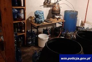 Iławscy policjanci zamknęli nielegalną wytwórnię alkoholu