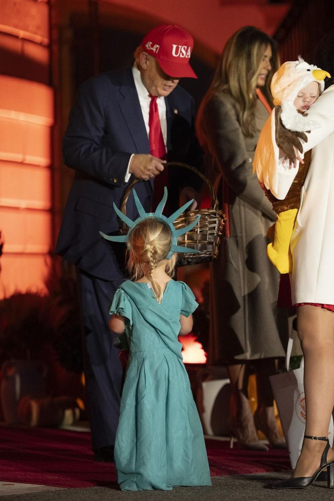 Tłumy na zabawie w Białym Domu. Tak Trump świętował Halloween