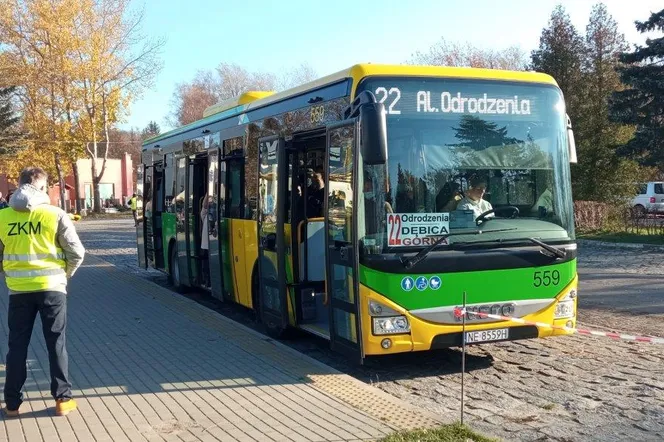Elbląg. Komunikacja i organizacja ruchu w okresie Wszystkich Świętych