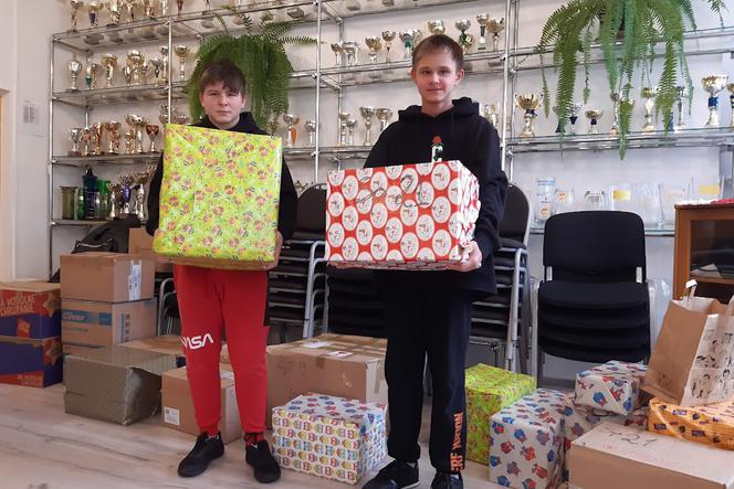 Uczniowie z Nowego Sącza zebrali dary dla polskich rodzin z Ukrainy 