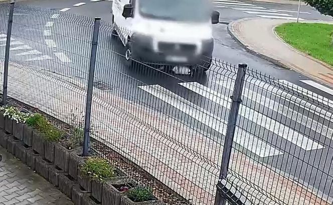 12-latek wpadł wprost pod dostawczaka