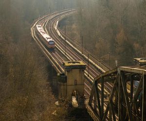 Duży ruch na kolei w Kujawsko-Pomorskiem. Te wakacyjne połączenia z Bydgoszczy będą uruchomione latem 2025 