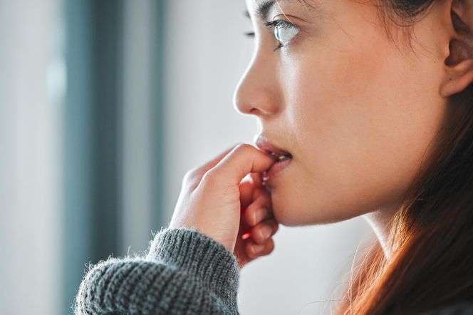 Fatalne skutki obgryzania paznokci. Odczują to nawet jelita