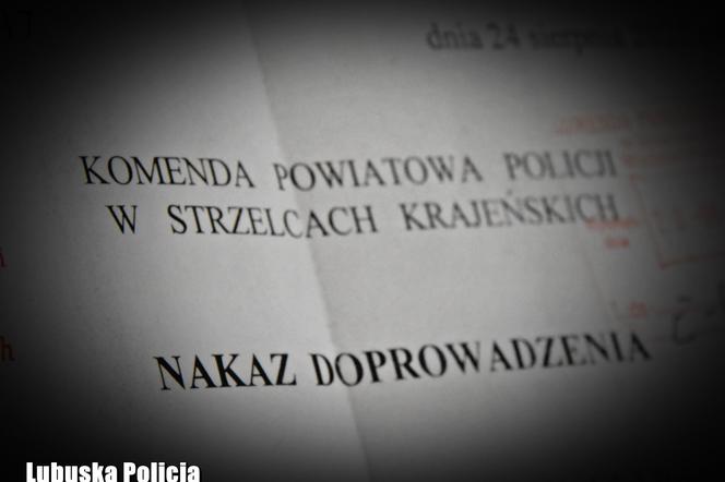 Strzelce: Skok przez okno i pościg. Poszukiwany za przestępstwa seksualne ujęty