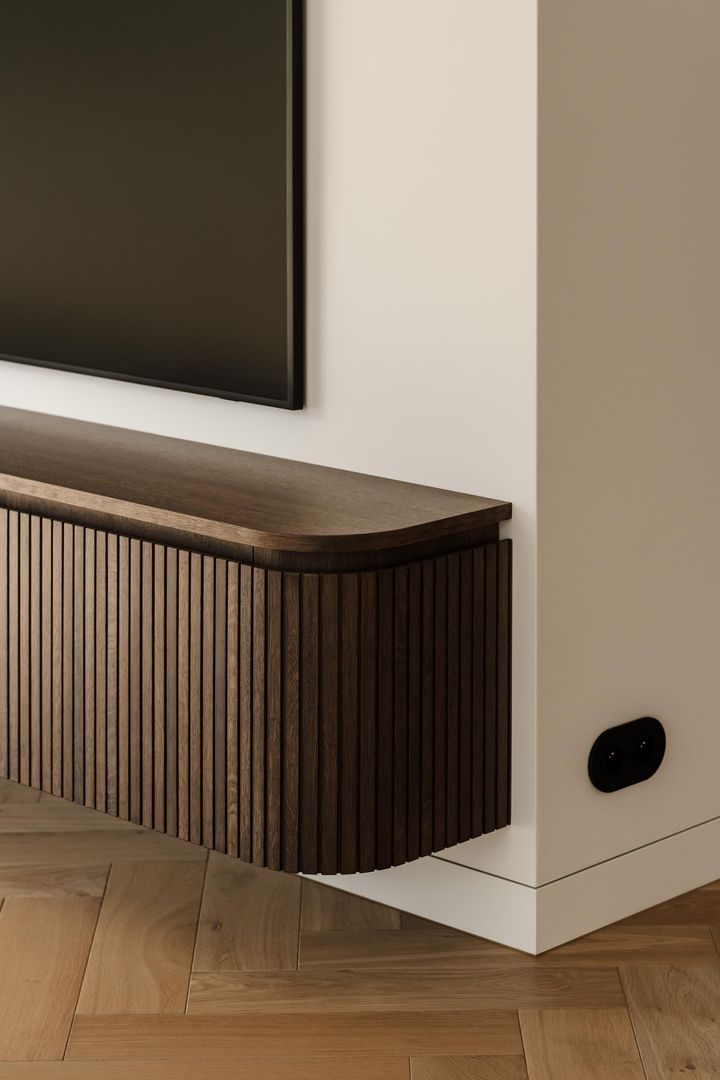 Przebudowa bliźniaka z PRL-u w Warszawie