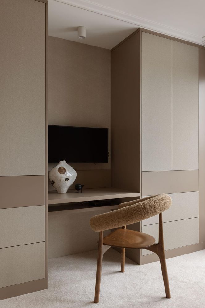 Mieszkanie w tonacji taupe - projekt Tatewik Caturowa 
