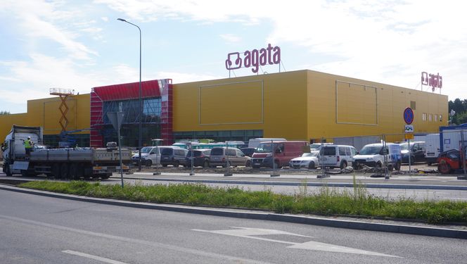 To pierwszy salon tej marki w Olsztynie. Postępują prace na budowie. Kiedy otwarcie?