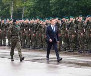 Przysięgę wojskową w Warszawie złożyło 1800 żołnierzy. Szef MON: to historyczne wydarzenie [ZDJĘCIA]