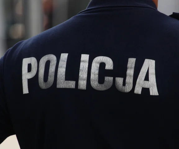 Mężczyzna dusił nastolatkę? Agresor jest poszukiwany