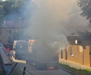 Nisko. Ogień trawił karetki 