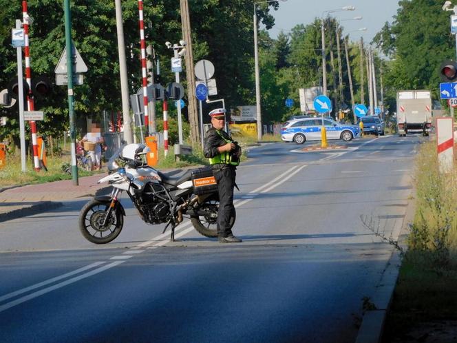 Śmiertelne potrącenie pieszego w tunelu. Pociąg gruchnął w osobę stojącą na torach