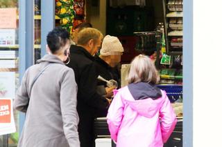 Donald Tusk udał się do sklepu. Natychmiastowa reakcja ludzi