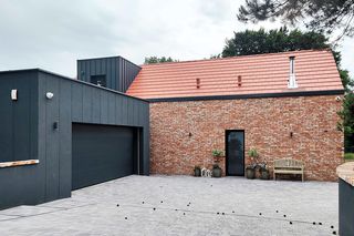 Dom nad jeziorem dla czteroosobowej rodziny