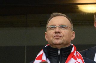 Andrzej Duda na żywo ogląda rollercoaster w meczu Polaków! Prezydent pojawił się na trybunach PGE Narodowego