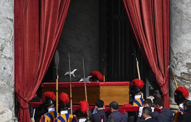 Trumna Papieża.