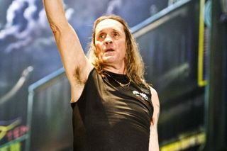 Nicko McBrain wraca na scenę! Perkusista ogłosił koncerty, związane z... Iron Maiden!