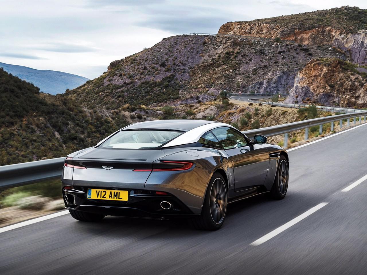 Aston Martin DB11