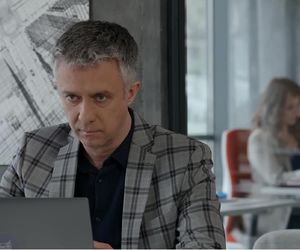 	Pierwsza miłość odcinek 4038. Artur Kulczycki (Łukasz Płoszajski), Berenika (Maria Konarowska)