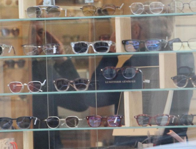 Robert Biedroń kupił okulary