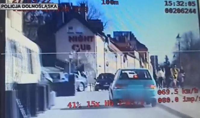 Policyjny pościg za młodą kobietą w Zgorzelcu. Miała 7 zakazów prowadzenia pojazdów!