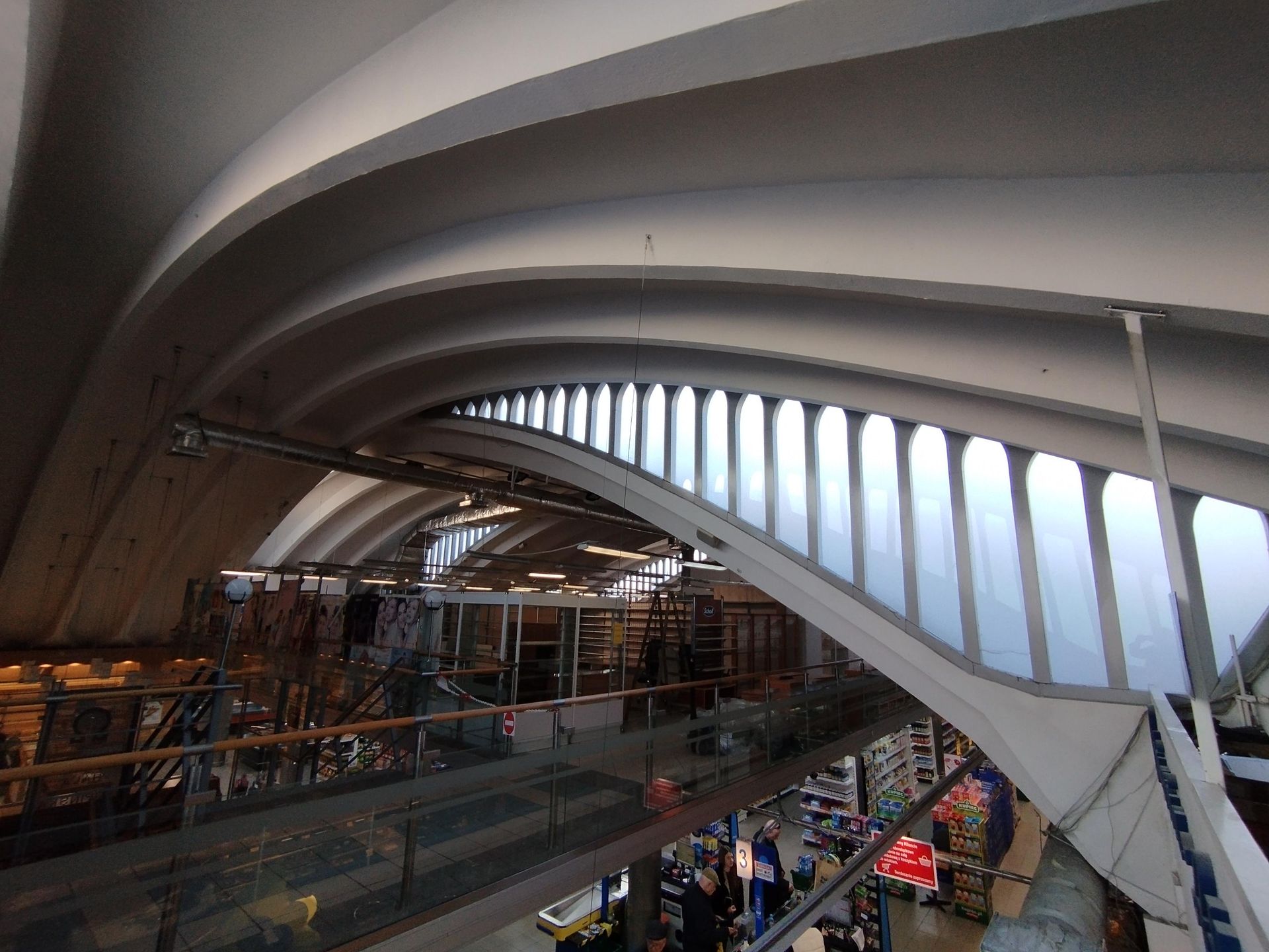 Hala Kopińska w Warszawie - wnętrze