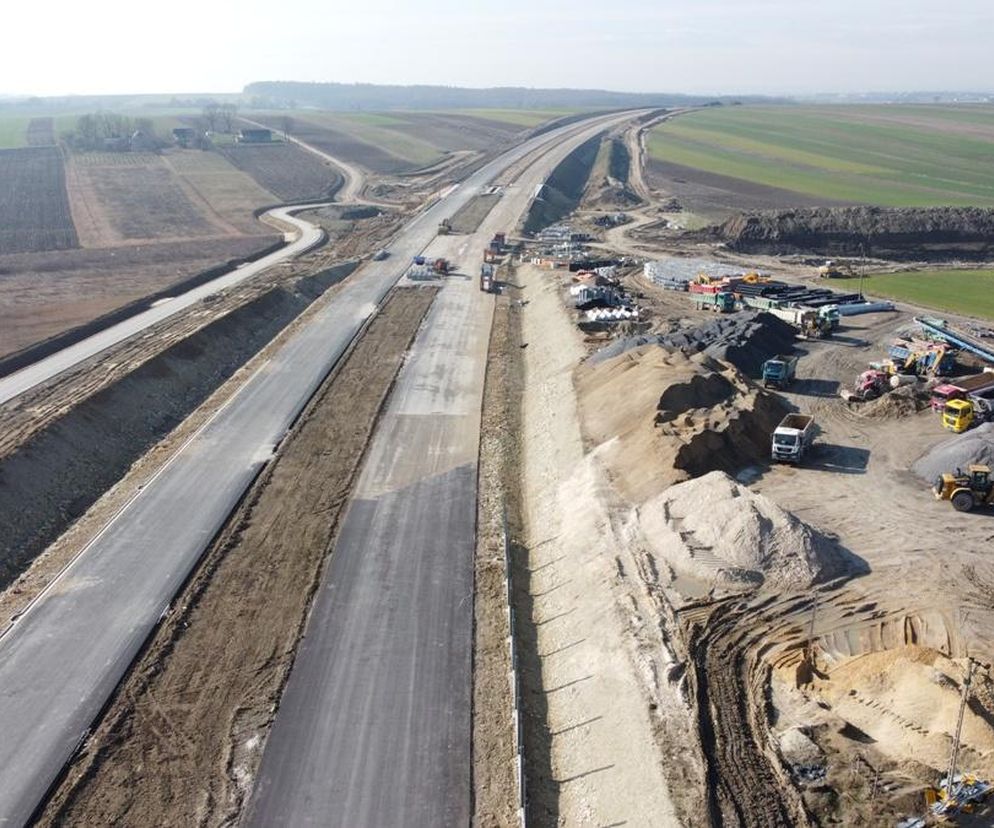 Trwa budowa S7 na odcinku Miechów - Szczepanowice