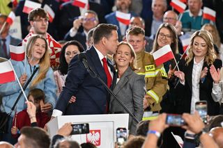 Trzaskowski cały w emocjach! Co za przemówienie! Tłum oszalał