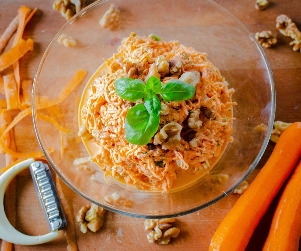 Orzeźwiająca surówka z marchewki Magdy Gessler