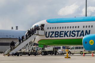Pyrzowice. 600 uchodźców z Ukrainy ewakuowanych do Kazachstanu i Uzbekistanu