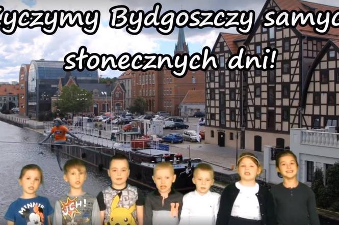 Przedszkolaki z Misiolandii złożyły Bydgoszczy urodzinowe życzenia