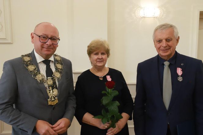 Te pszczyńskie małżeństwa mają ogromny staż. Świętowali Złote, Diamentowe i Żelazne Gody