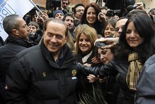 Silvio Berlusconi cały i zdrowy 