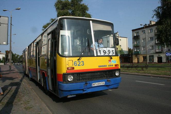 Płock. Stare, ale jare! Więcej paliły, hałasowały, ale i tak były piękne! [GALERIA]