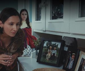 M jak miłość odc. 1889. Agnes (Amanda Mincewicz), Basia (Karina Woźniak)