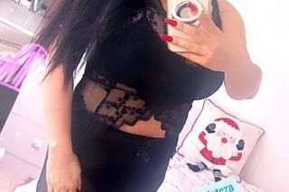 Iwona Węgrowska w bikini. Pokazała smukłą sylwetkę!