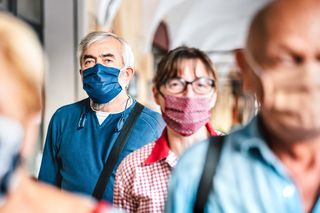 Czy maseczki wrócą do przychodni? Chcą tego lekarze