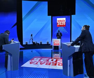 Ostatnie chwile przed debatą kandydatów