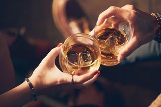 Chcesz mieć wąską talię? Unikaj tych rodzajów alkoholu