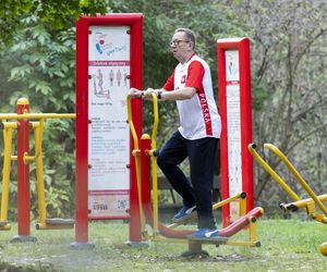 Były minister z PiS Robert Telus na siłowni