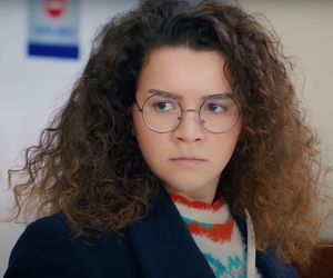 Zeynep trafi do szpitalu w krytycznym stanie, a lekarze podejmą desperacką walkę o jej życie.